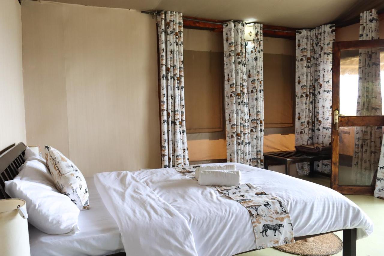 Villa Maili Saba Camp Nakuru Esterno foto