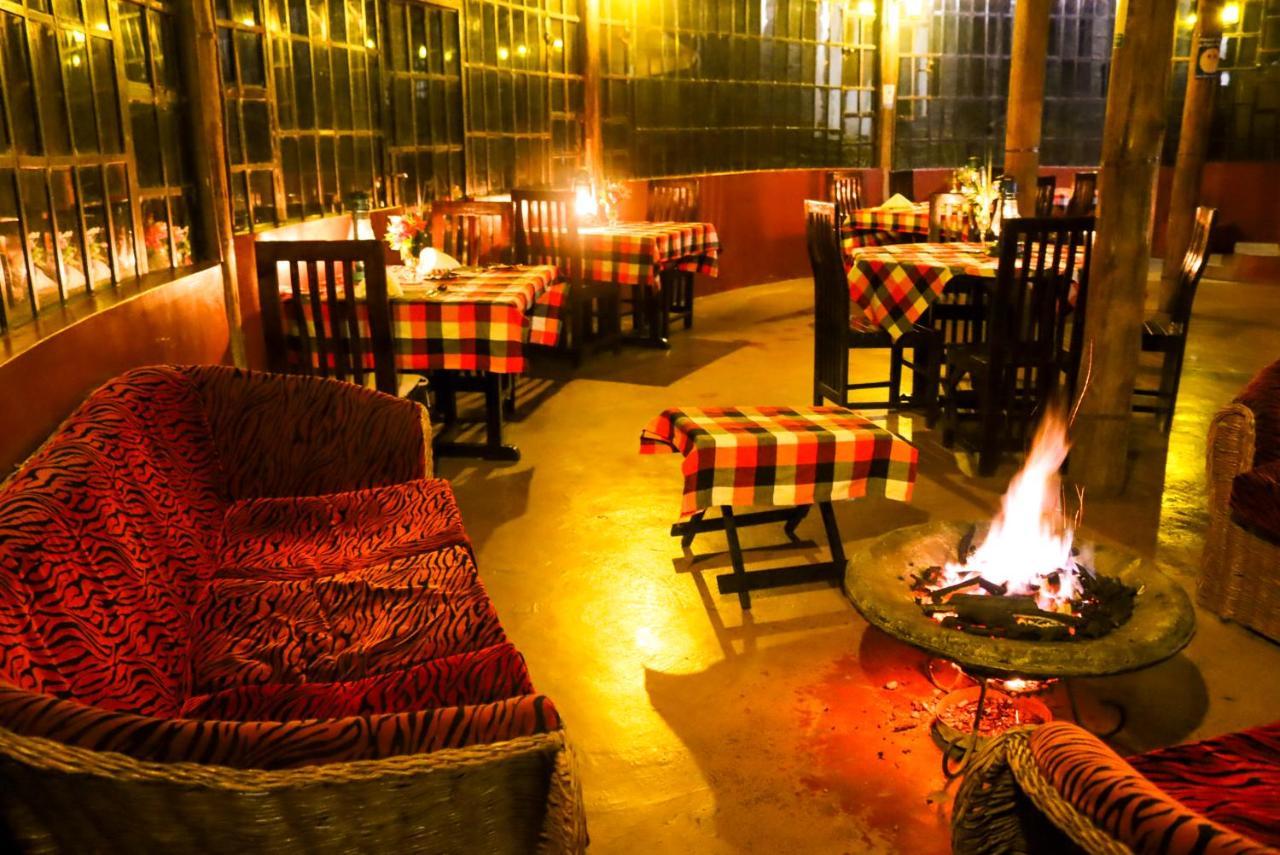 Villa Maili Saba Camp Nakuru Esterno foto
